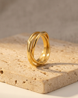 Amelia Ring