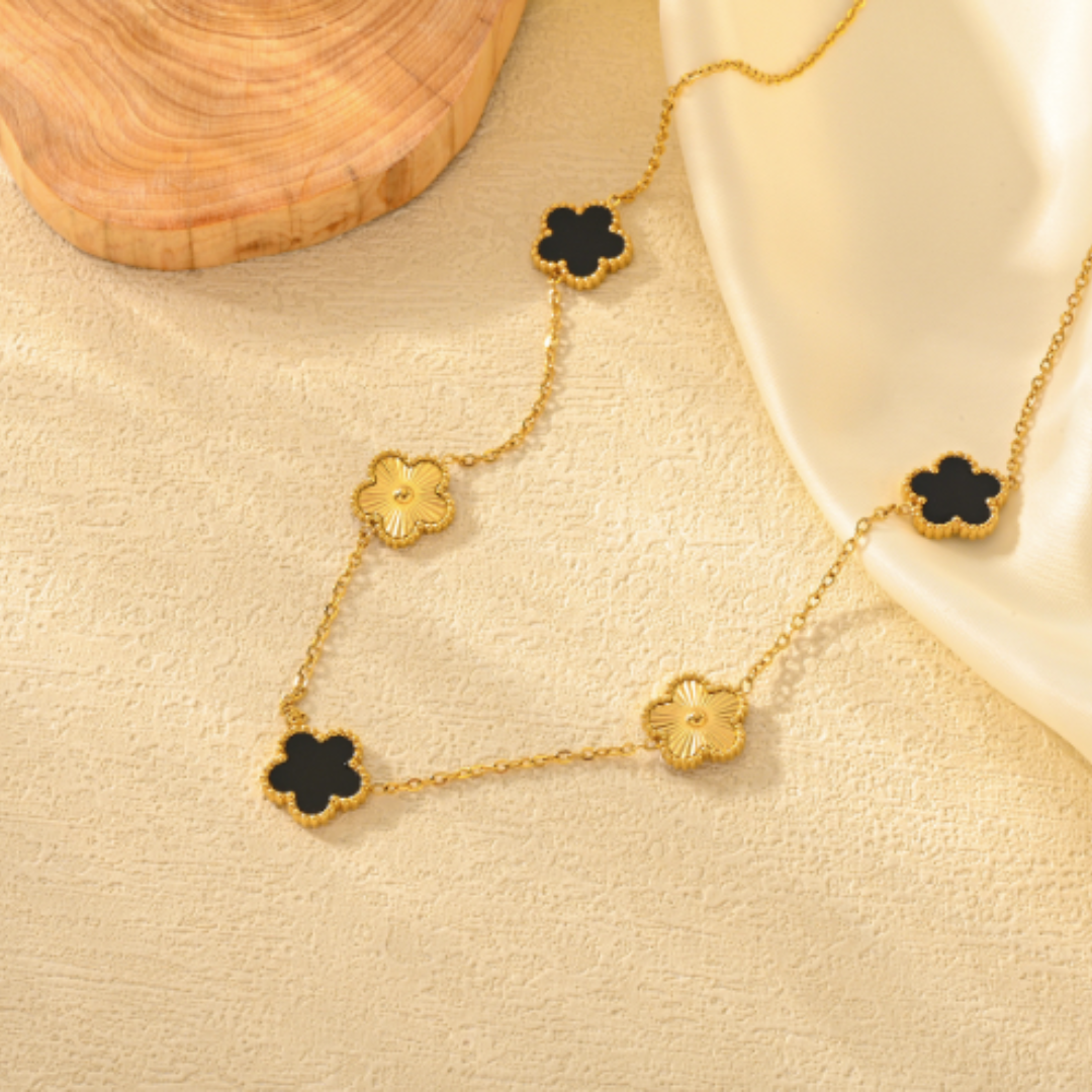 Bella Clover Necklace