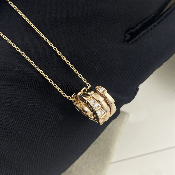 Serpentina Necklace