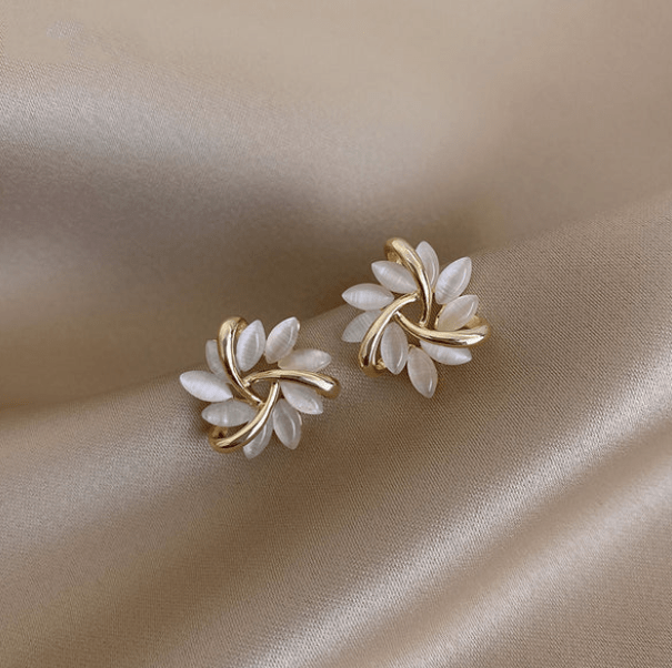 Amara Floral Earrings - Kallesia