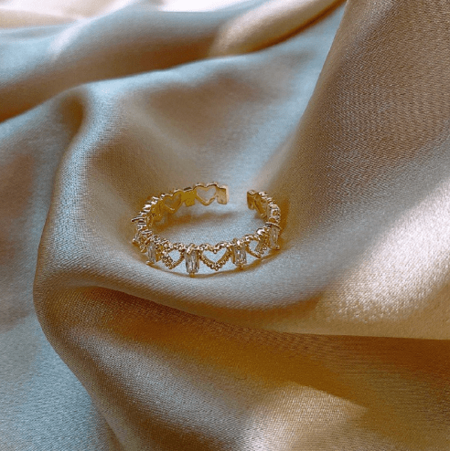 Ava Ring - Kallesia