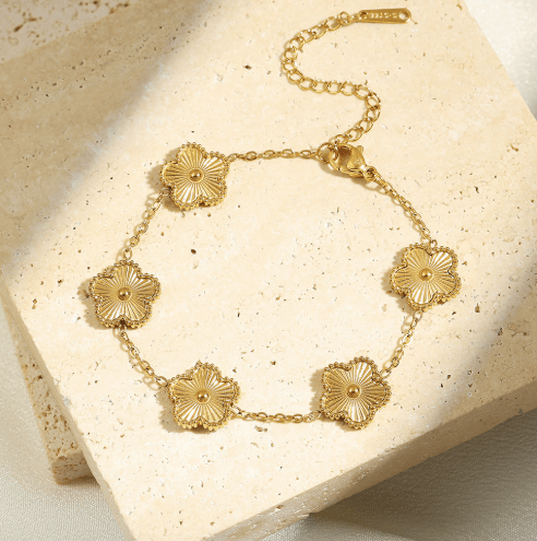 Bella Clover Bracelet - Kallesia