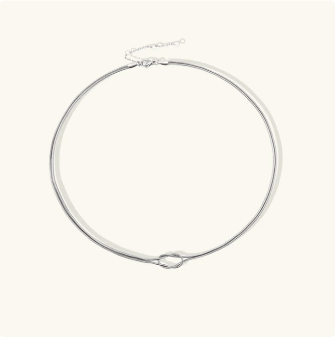 Brielle Knot Necklace - Kallesia