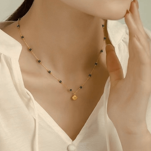 Emerald Shell Necklace - Kallesia