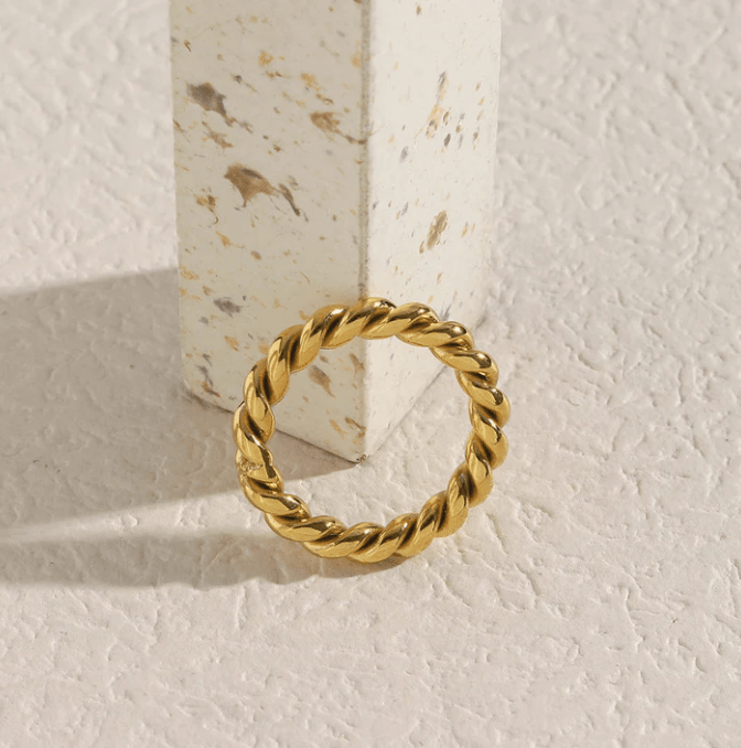 Noelle Ring - Kallesia