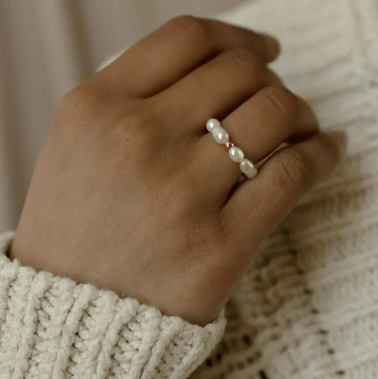 Pearl Ring - Kallesia