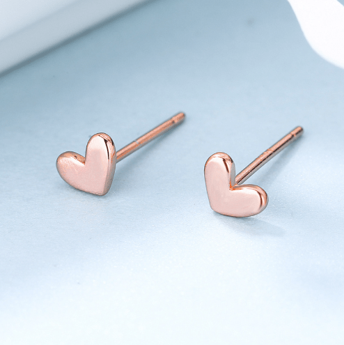 Remi Heart Stud Earrings - Kallesia